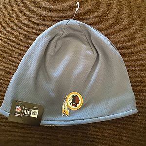 NEW Washington Redskins NFL reversible cuffless beanie cap, size OSFA, dark gray